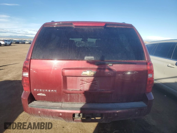 2008 Chevrolet Suburban 2LT z VIN 3GNFK16368G285040, wystawiony jako Copart lot #46346455 z przebiegiem 198 972 mil mil oraz Nie do naprawy • Non repairable. Historia ofert i sprzedaży dostępna na DreamBid. Obrazek 6.