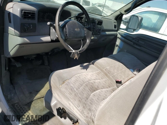1999 Ford F-250 XL with VIN 1FTNX21S2XEC45408, listed as a Copart auction lot 74401994 with 159,716 mi miles and Clean title. Bid and sale history available at DreamBid. Image 8.