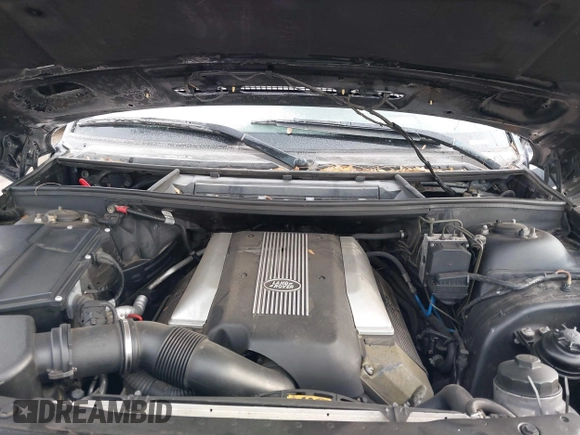 2004 Land Rover Range Rover with VIN SALMF11494A171569, listed as a IAAI auction lot 41562247 with 130,433 mi miles and . Bid and sale history available at DreamBid. Image 10.