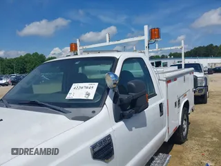 2008 Ford F-350 с VIN 1FDSF30568EB85539, выставлен на аукционе IAAI как лот 42207045 с пробегом 307 671 миль миль и . История ставок и продаж доступна на DreamBid. Изображение 18.