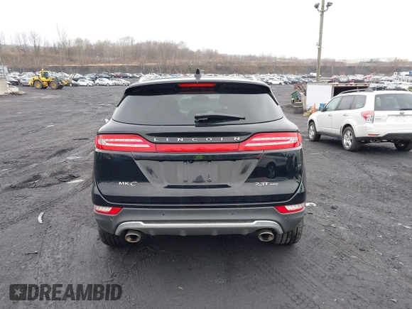 2017 Lincoln MKC Reserve with VIN 5LMTJ3DH4HUL32550, listed as a IAAI auction lot 41961355 with 60,104 mi miles. Bid and sale history available at carsss.com. Image 16.