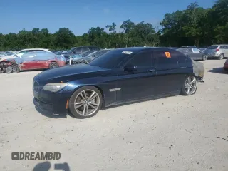 2011 BMW 7 Series 750Li z VIN WBAKB8C52BCY65687, wystawiony jako Copart lot #52441335 z przebiegiem Nie podano mil oraz Nie do naprawy • Non repairable. Historia ofert i sprzedaży dostępna na DreamBid. Obrazek 1.