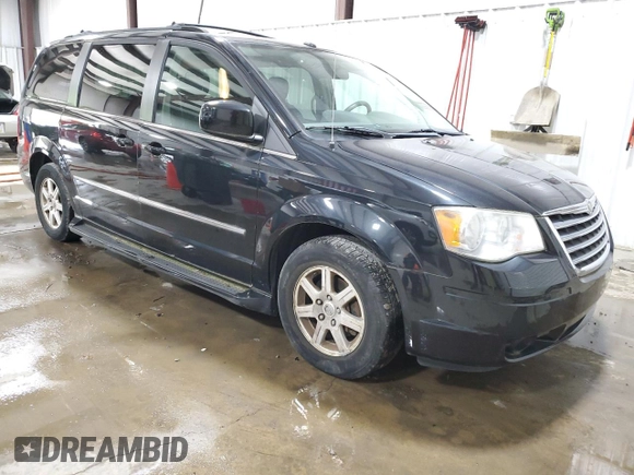 2009 Chrysler Town & Country Touring with VIN 2A8HR54139R512677, listed as a Copart auction lot 55506295 with 147,215 mi miles and Salvage Title. Bid and sale history available at DreamBid. Image 4.