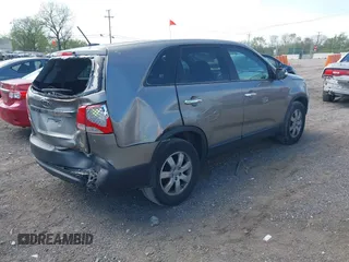 2012 Kia Sorento LX with VIN 5XYKT4A19CG236143, listed as a IAAI auction lot 42027173 with 177,148 mi miles. Bid and sale history available at carsss.com. Image 4.
