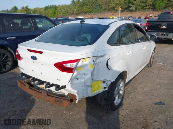 2013 Ford Focus SE z VIN 1FADP3F29DL239824, wystawiony jako IAAI lot #42219875 z przebiegiem 86 699 mil mil oraz . Historia ofert i sprzedaży dostępna na DreamBid. Obrazek 4.