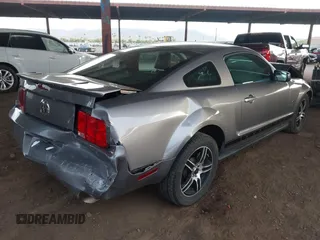 2007 Ford Mustang Deluxe with VIN 1ZVHT80N775234974, listed as a IAAI auction lot 42029377 with 227,856 mi miles. Bid and sale history available at carsss.com. Image 4.