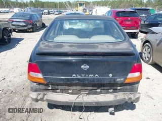 1999 Nissan Altima XE with VIN 1N4DL01D2XC124747, listed as a IAAI auction lot 41750853 with 110,221 mi miles. Bid and sale history available at carsss.com. Image 17.
