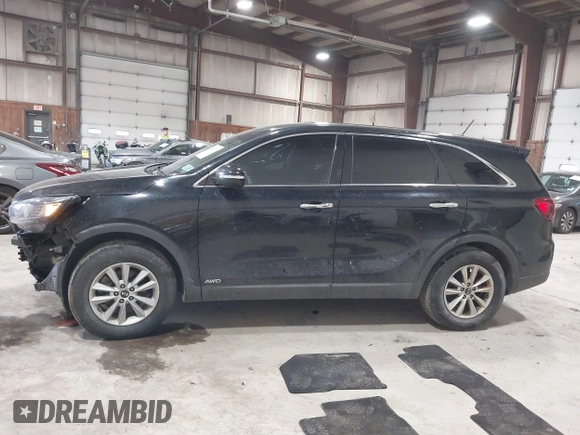 2019 Kia Sorento LX with VIN 5XYPGDA3XKG560440, listed as a IAAI auction lot 41502771 with 114,415 mi miles. Bid and sale history available at carsss.com. Image 15.