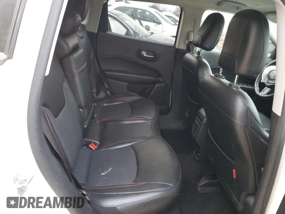 2019 Jeep Compass Trailhawk z VIN 3C4NJDDB4KT740047, wystawiony jako Copart lot #86834404 z przebiegiem 108 201 mil mil oraz Szkoda całkowita • Salvage title. Historia ofert i sprzedaży dostępna na DreamBid. Obrazek 12.