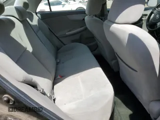2010 Toyota Corolla z VIN 2T1BU4EE9AC197170, wystawiony jako Copart lot #64015795 z przebiegiem 113 607 mil mil oraz Szkoda całkowita • Salvage title. Historia ofert i sprzedaży dostępna na DreamBid. Obrazek 10.