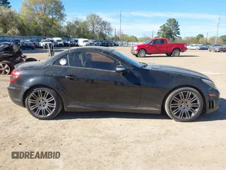 2006 Mercedes-Benz SLK 55 AMG with VIN WDBWK73F06F089585, listed as a IAAI auction lot 41858970 with 160,583 mi miles and . Bid and sale history available at DreamBid. Image 13.