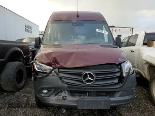 2022 Mercedes-Benz Sprinter with VIN W1Z4DFHY9NT090071, listed as a Copart auction lot 80545164 with 32,695 mi miles and Salvage Title. Bid and sale history available at DreamBid. Image 5.