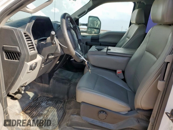 2019 Ford F-250 XL z VIN 1FT7X2B60KEG23826, wystawiony jako Copart lot #57651295 z przebiegiem 77 803 mil mil oraz Szkoda całkowita • Salvage title. Historia ofert i sprzedaży dostępna na DreamBid. Obrazek 7.