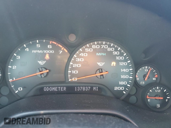 2002 Chevrolet Corvette with VIN 1G1YY32G325129145, listed as a Copart auction lot 42402915 with 137,837 mi miles and Clean Title. Bid and sale history available at carsss.com. Image 9.