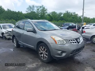 2013 Nissan Rogue S with VIN JN8AS5MT6DW025721, listed as a IAAI auction lot 42116961 with 178,657 mi miles. Bid and sale history available at carsss.com. Image 1.