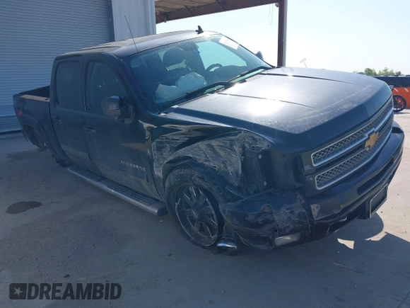 2012 Chevrolet Silverado 1500 LT with VIN 3GCPKSE71CG230592, listed as a IAAI auction lot 41941448 with 241,368 mi miles and . Bid and sale history available at DreamBid. Image 1.