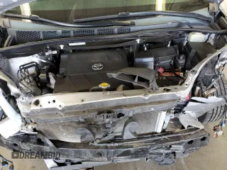 2015 Toyota Sienna LE AAS с VIN 5TDKK3DC1FS571821, выставлен на аукционе Copart как лот 57348545 с пробегом 120 014 миль миль и Списание • Salvage title. История ставок и продаж доступна на DreamBid. Изображение 12.