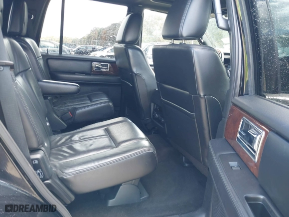 2016 Lincoln Navigator Select with VIN 5LMJJ2HT3GEL00651, listed as a IAAI auction lot 40644126 with 127,821 mi miles. Bid and sale history available at carsss.com. Image 8.