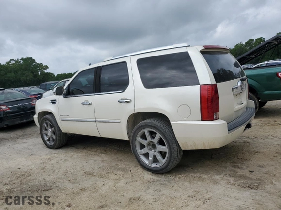 2007 Cadillac Escalade with VIN 1GYFK63817R383956, listed as a Copart auction lot 51505585 with 209,418 mi miles and Clean Title. Bid and sale history available at carsss.com. Image 2.