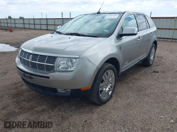 2008 Lincoln MKX with VIN 2LMDU88C98BJ16312, listed as a IAAI auction lot 42182361 with 173,114 mi miles and . Bid and sale history available at DreamBid. Image 2.