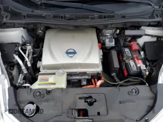 2015 Nissan LEAF SV with VIN 1N4AZ0CPXFC304470, listed as a Copart auction lot 70334702 with 60,331 mi miles. Bid and sale history available at carsss.com. Image 13.