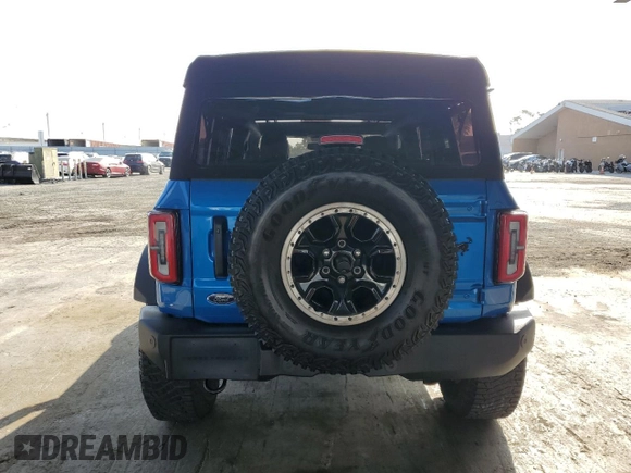 2022 Ford Bronco with VIN 1FMEE5DP1NLA82589, listed as a Copart auction lot 58793645 with 34,471 mi miles and Salvage title. Bid and sale history available at DreamBid. Image 6.