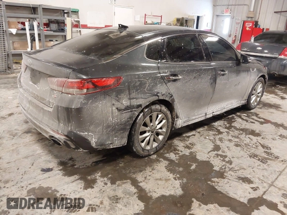 2018 Kia Optima LX with VIN 5XXGT4L30JG241236, listed as a IAAI auction lot 41612332 with 73,494 mi miles. Bid and sale history available at carsss.com. Image 4.