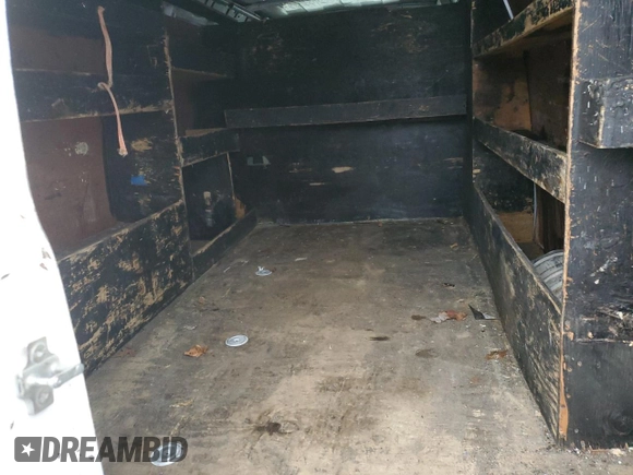 2017 Chevrolet Express Cargo Van with VIN 1GCWGBFF4H1122833, listed as a Copart auction lot 85538934 with 0 mi miles and Salvage Title. Bid and sale history available at carsss.com. Image 10.