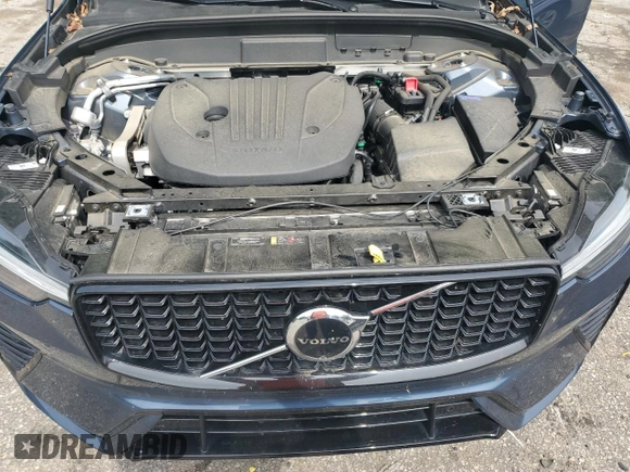 2024 Volvo XC60 Plus Dark Theme с VIN YV4L12RL3R1739158, выставлен на аукционе Copart как лот 55222325 с пробегом 35 819 миль миль и Списание • Salvage title. История ставок и продаж доступна на DreamBid. Изображение 11.