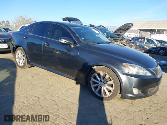 2009 Lexus IS 250 with VIN JTHBK262195092435, listed as a IAAI auction lot 40872640 with 245,143 mi miles. Bid and sale history available at carsss.com. Image 1.