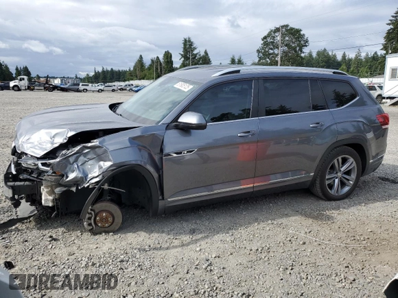 2018 Volkswagen Atlas SE with VIN 1V2PR2CA4JC555911, listed as a Copart auction lot 61905125 with 101,860 mi miles and Salvage title. Bid and sale history available at DreamBid. Image 1.