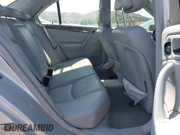 2004 Mercedes-Benz C 320 with VIN WDBRF64J14F518566, listed as a IAAI auction lot 42589700 with 192,553 mi miles and . Bid and sale history available at DreamBid. Image 8.