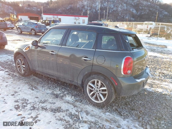 2013 MINI Cooper Countryman with VIN WMWZB3C58DWM31146, listed as a IAAI auction lot 41423661 with 97,505 mi miles. Bid and sale history available at carsss.com. Image 3.