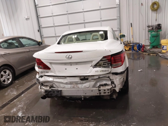 2010 Lexus IS 250 C z VIN JTHFF2C20A2513920, wystawiony jako IAAI lot #42084678 z przebiegiem 175 530 mil mil oraz . Historia ofert i sprzedaży dostępna na DreamBid. Obrazek 16.