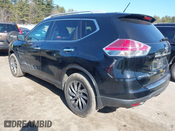 2015 Nissan Rogue SL with VIN 5N1AT2MV5FC851582, listed as a IAAI auction lot 41752765 with 180,654 mi miles. Bid and sale history available at carsss.com. Image 3.