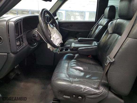 2001 Chevrolet Silverado 1500 LT with VIN 2GCEK19T411297380, listed as a Copart auction lot 44076985 with 195,532 mi miles and Salvage Title. Bid and sale history available at carsss.com. Image 7.