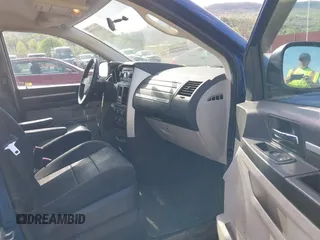 2010 Dodge Grand Caravan SE with VIN 2D4RN4DE0AR264237, listed as a IAAI auction lot 42133315 with 157,809 mi miles and . Bid and sale history available at DreamBid. Image 5.