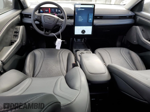 2022 Ford Mustang Mach-E Premium with VIN 3FMTK3SU5NMA30121, listed as a Copart auction lot 58409445 with 28,377 mi miles and Salvage title. Bid and sale history available at DreamBid. Image 8.