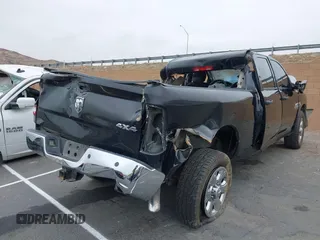 2018 Ram 2500 Tradesman z VIN 3C6UR5CL0JG369584, wystawiony jako IAAI lot #41424493 z przebiegiem Nie podano mil oraz . Historia ofert i sprzedaży dostępna na DreamBid. Obrazek 4.
