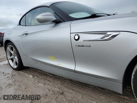 2014 BMW Z4 sDrive28i with VIN WBALL5C54EE717341, listed as a Copart auction lot 75084304 with 132,569 mi miles and Non Repairable. Bid and sale history available at carsss.com. Image 12.