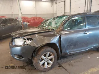 2009 Toyota Highlander z VIN JTEES41A692142879, wystawiony jako IAAI lot #41692725 z przebiegiem 189 933 mil mil oraz . Historia ofert i sprzedaży dostępna na DreamBid. Obrazek 6.