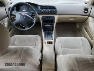 1995 Honda Accord EX with VIN 1HGCE1898SA012385, listed as a Copart auction lot 71621214 with 220,046 mi miles and Salvage Title. Bid and sale history available at carsss.com. Image 8.