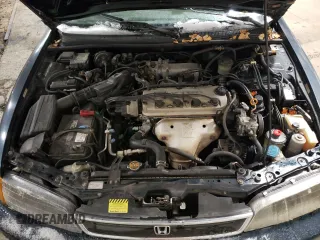 1996 Honda Accord EX with VIN 1HGCD5658TA248126, listed as a Copart auction lot 44596815 with 182,856 mi miles and Clean Title. Bid and sale history available at DreamBid. Image 11.