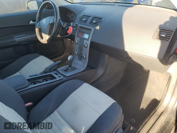 2011 Volvo C30 z VIN YV1672MK2B2238303, wystawiony jako Copart lot #76824794 z przebiegiem 63 574 mil mil oraz Czysty tytuł • Clean title. Historia ofert i sprzedaży dostępna na DreamBid. Obrazek 8.