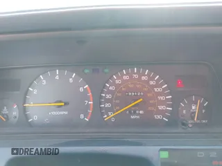 1990 Toyota Camry LE ECT z VIN JT2SV22E1L3427911, wystawiony jako IAAI lot #42040646 z przebiegiem 133 129 mil mil oraz . Historia ofert i sprzedaży dostępna na DreamBid. Obrazek 7.