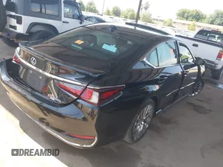 2022 Lexus ES 300h Luxury with VIN 58AEA1C12NU015634, listed as a IAAI auction lot 42575127 with 46,905 mi miles and . Bid and sale history available at DreamBid. Image 4.