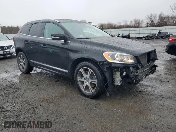 2015 Volvo XC60 z VIN YV4902RD8F2585025, wystawiony jako Copart lot #48017645 z przebiegiem 72 927 mil mil oraz Czysty tytuł • Clean title. Historia ofert i sprzedaży dostępna na DreamBid. Obrazek 4.