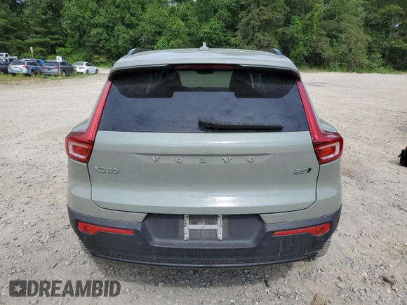 2023 Volvo XC40 Plus Dark Theme с VIN YV4L12UW6P2050773, выставлен на аукционе Copart как лот 62941745 с пробегом 39 865 миль миль и Списание • Salvage title. История ставок и продаж доступна на DreamBid. Изображение 6.