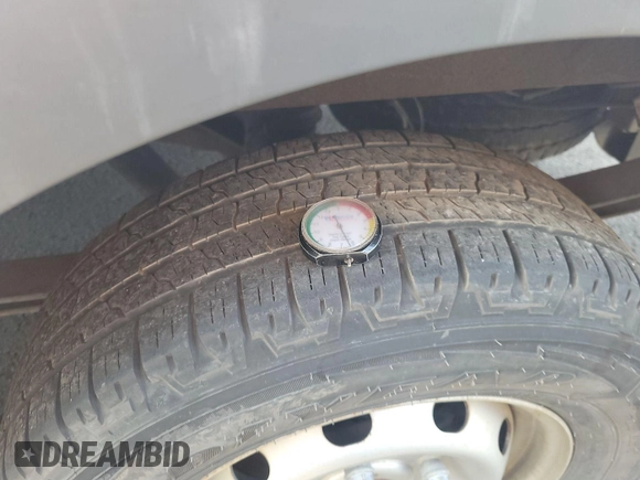 2018 Ford Transit z VIN 1FTYR1YG5JKA87528, wystawiony jako IAAI lot #42789862 z przebiegiem 169 818 mil mil oraz . Historia ofert i sprzedaży dostępna na DreamBid. Obrazek 26.