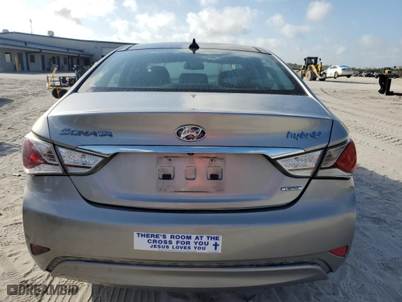 2013 Hyundai Sonata Hybrid with VIN KMHEC4A4XDA067030, listed as a Copart auction lot 42715545 with 164,008 mi miles and Non Repairable. Bid and sale history available at carsss.com. Image 6.